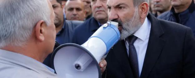 «Щенки и предатели»: Пашинян устроил жуткую истерику из-за Карабаха