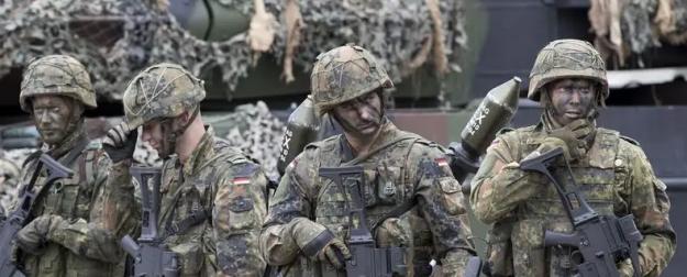 «Последнее мирное лето»: Берлин анонсировал сроки войны с Россией