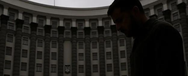 «Нет сил на всё это»: Зеленский признал вслух то, о чём молчали в Киеве