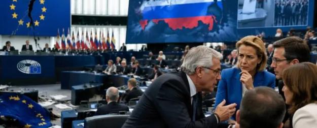 Полон рот вопросов: Европарламент разнесли за больную одержимость Россией