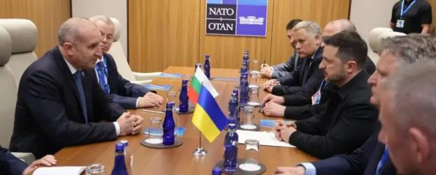 Накачка ВСУ оружием: Миролюбия нового премьера Болгарии хватило ненадолго