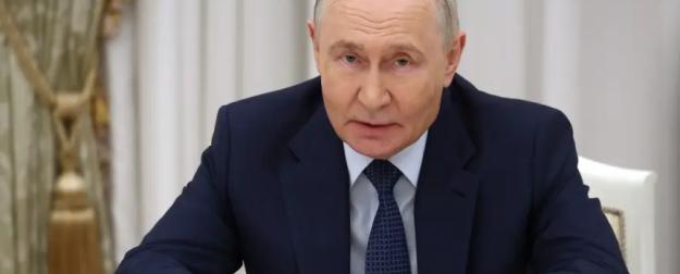 Путин осадил Зюганова, предложившего Володину взять лево руля