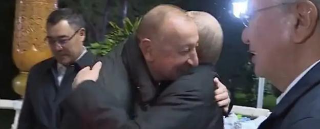 Лидеры обнялись, но кризис продолжается: между Кремлем и Баку опять искрит