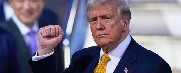 Трамп отправился в азиатское турне тихонько воевать с Китаем Трамп отправился в азиатское турне тихонько воевать с Китаем