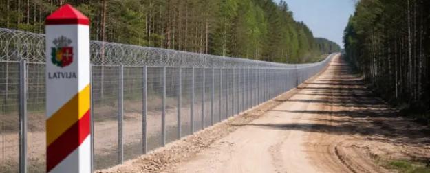 Забор вместо диалога: Латвия завершила масштабный пограничный проект