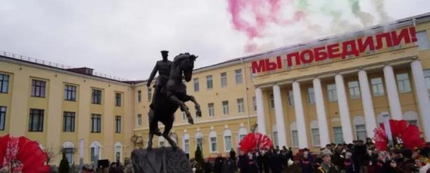 В Белоруссии открыли памятник Рокоссовскому. Змагары в бешенстве