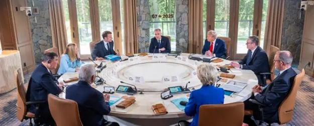 Пустышка в обмен на Украину: зачем Запад снова зовёт нас в G7