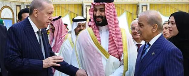 «Исламское НАТО» идет на смену дырявому «зонтику» США