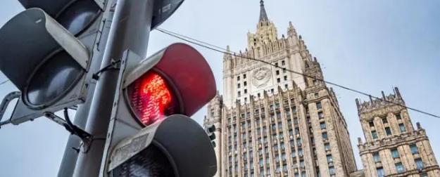 Лондон теряется в догадках: Москва на звонки не отвечает