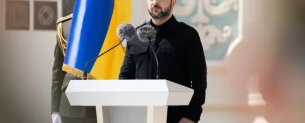 Концлагерь для украинцев: Зеленский удерживает власть любой ценой Концлагерь для украинцев: Зеленский удерживает власть любой ценой