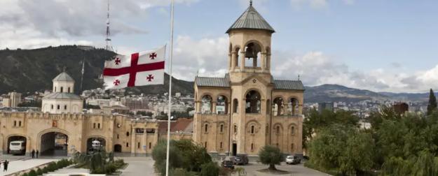 Грузия не возвращается на «орбиту России», а следует политике самовыживания