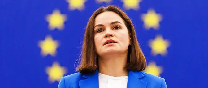 Светлана Тихановская за жизнь свою сытую должна Лукашенко ноги целовать