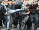 В Киргизии на суде "потерпевшие" избили солдат Внутренних войск