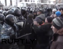 Столкновения между бойцами «Беркута» и протестующими у ВР Украины