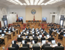 Парламентарии Кыргызстана считают "позорным" употреблять русский язык