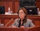 Депутата Аманбаеву возмутило выступление чиновника на русском языке
