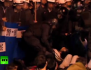 На Тайване протестующих вытеснили из правительственного здания