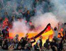 Фанаты "Зенита" сожгли немецкий флаг на матче с "Боруссией