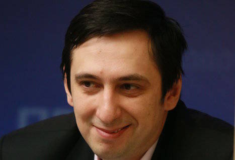Андрей Арешев: Военный сценарий развития событий в Карабахе не нужен ни Армении, ни России