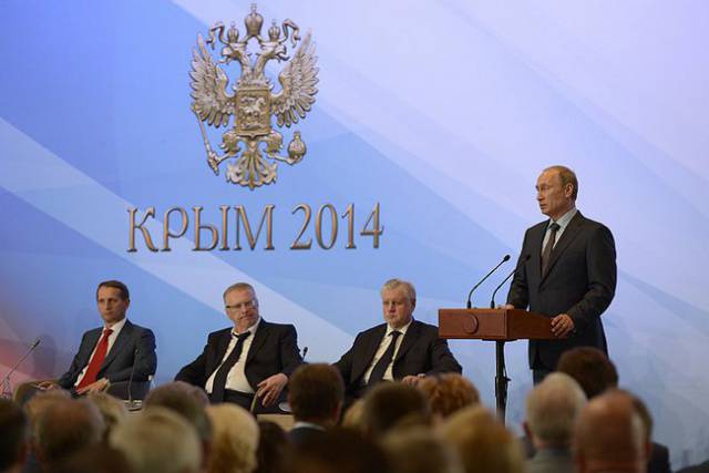 Путин поддерживает продажу нефти и газа за рубли