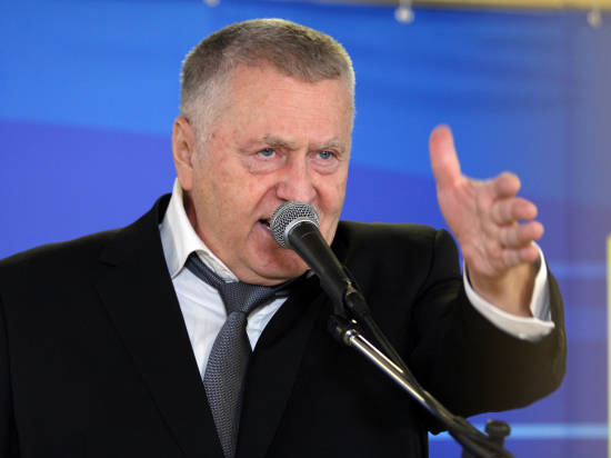 Жириновский призвал запретить все партии и ввести монархию