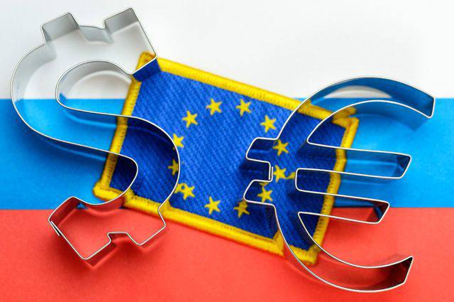 Россия подготовит иски из-за новых санкций ЕС и США