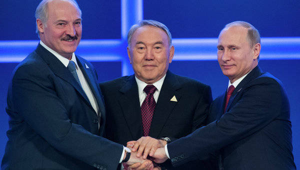 «Ссора» Путина и Назарбаева прикрыла провал Европы в Минске