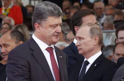 Зачем Кремль выручает Порошенко?
