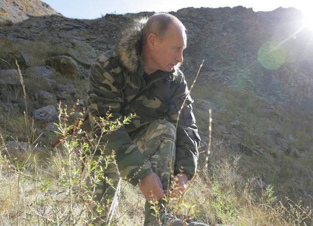 Путин в свой день рождения прошел почти 9 км по горам