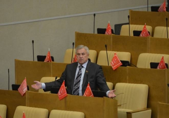 Депутаты КПРФ будут наблюдателями на выборах в Новороссии