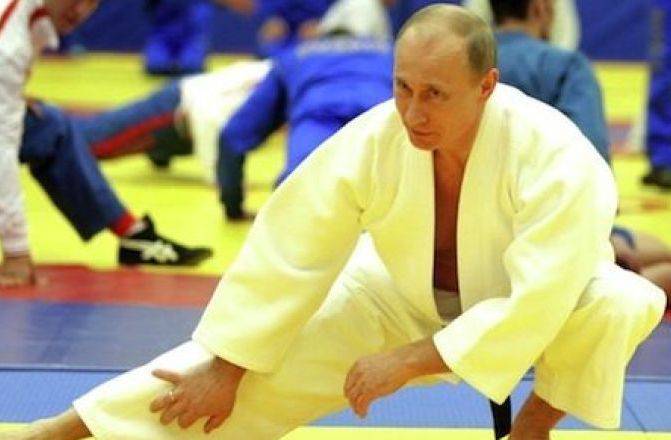 В Австралии готовы организовать борцовский поединок Путина и Эббота В Австралии готовы организовать борцовский поединок Путина и Эббота