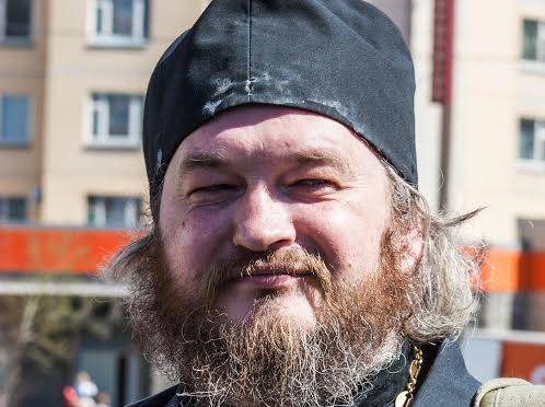 Протоиерей Димитрий Василенков: Нацистская идеология обольщает украинцев Протоиерей Димитрий Василенков: Нацистская идеология обольщает украинцев
