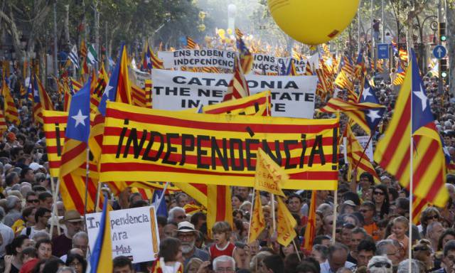 Власти Испании подадут в суд на Каталонию из-за референдума