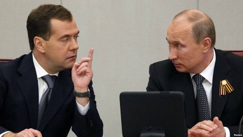 Медведев и Путин проигнорируют форум в Давосе