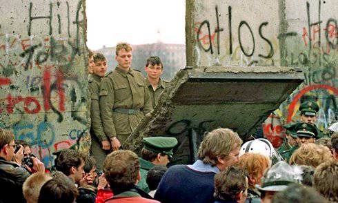 Каждый шестой немец выступает за восстановление Берлинской стены