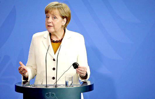 Ужесточение тона Меркель в адрес РФ обеспокоило политиков в ФРГ
