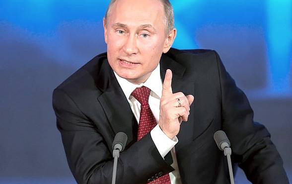 Путин предложил решать мировые проблемы с помощью шахмат