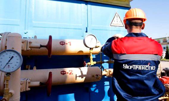 РФ ждет от Киева в декабре еще $1,65 млрд, иначе перекроет газ