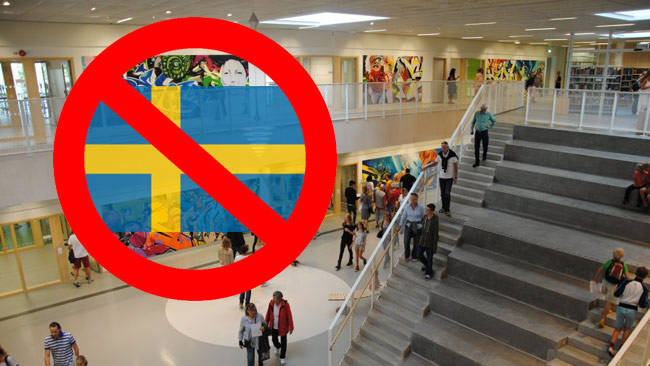 Суицид политкорректностью. В шведской школе запретили использование государственного флага