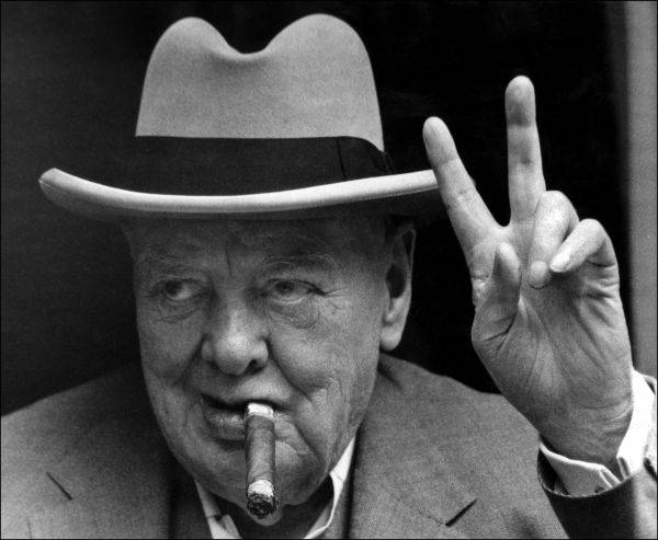 Семья Черчилля умоляла его не принимать ислам