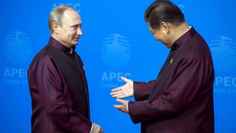 Россия и Китай смеются над принципом «разделяй и властвуй»