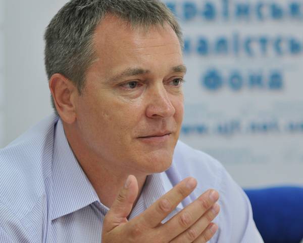 Власть на Украине начинает распадаться Власть на Украине начинает распадаться