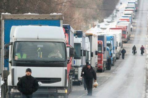Конвой с гуманитарной помощью из Абхазии прибыл в ДНР