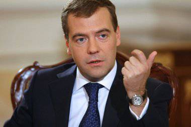 Медведев: "История России разделась до и после 2014 года. И это надолго" Медведев: "История России разделась до и после 2014 года. И это надолго"