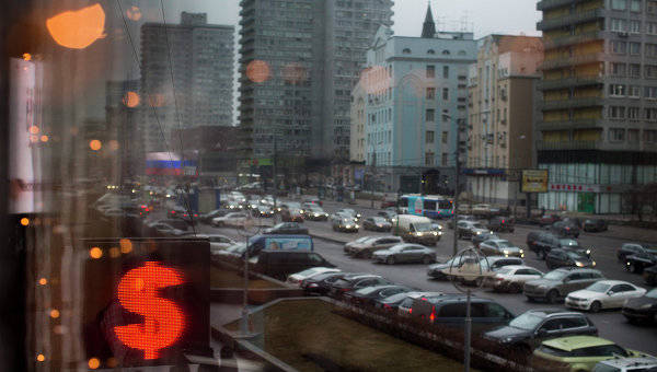 BBC: Западу не следует быть самоуверенным на фоне падения рубля