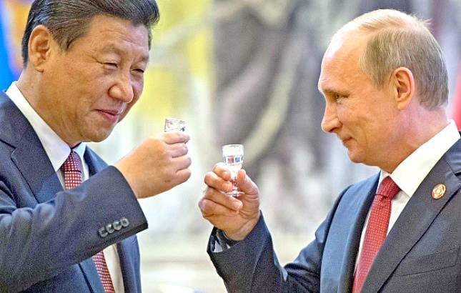 Американцы впервые заговорили о китайско-российской валюте