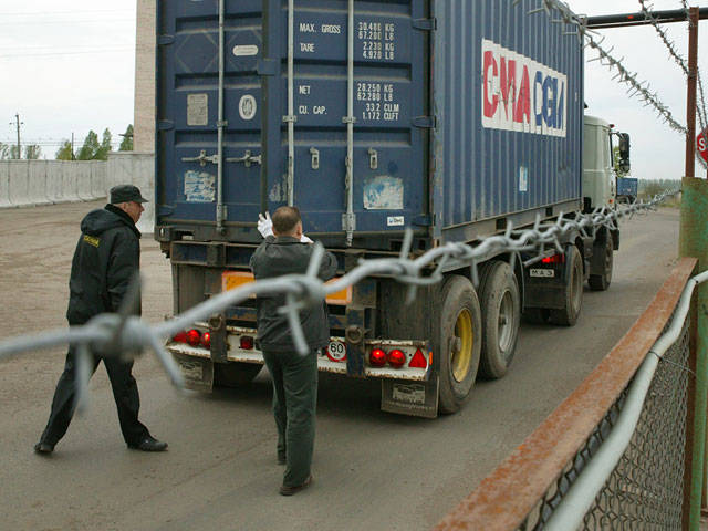 Кто ведет себя неприлично, или О реэкспорте товаров, запрещенных к ввозу в РФ