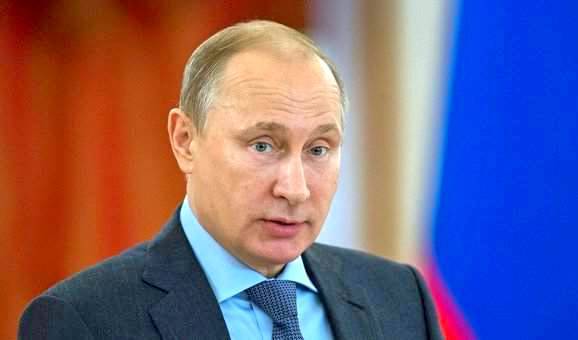 Путин дал ЦБ три недели на искоренение спекуляции рубля