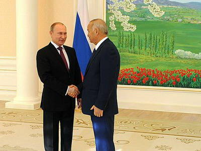 Что стоит за списанием Россией долга Узбекистана?