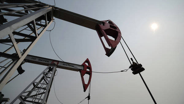 Саудовская Аравия загоняет себя в тупик, снижая цену на нефть